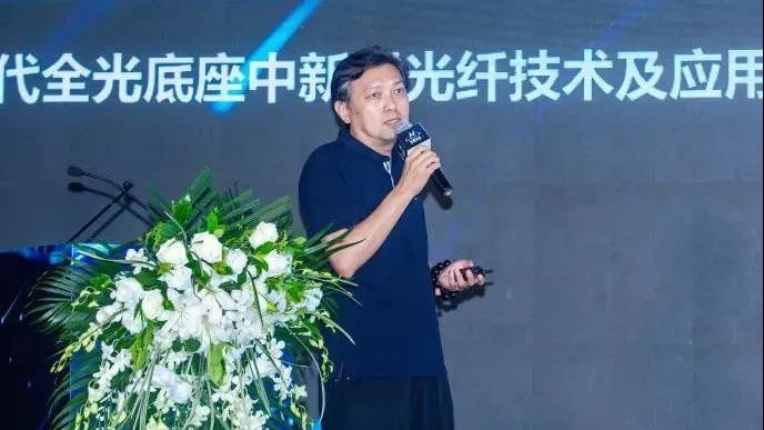 张贺.jpg